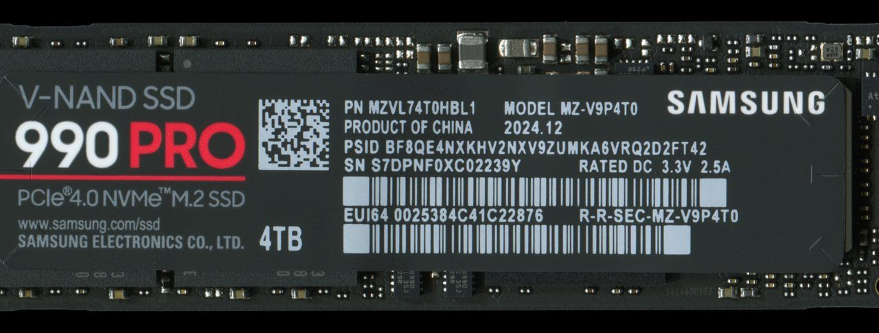 Samsung 990 PRO 4TB M.2 NVMe SSD without heatsink